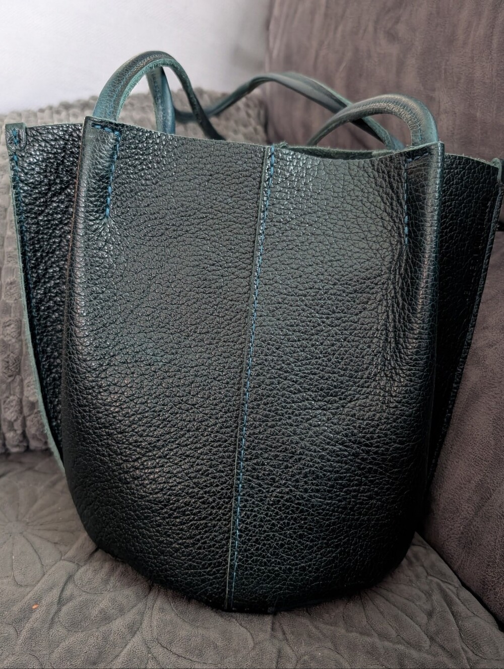 Portland Leather Classic Devan In Lagoon Like New